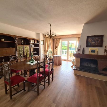 Villa De La Acacia Gojar Eksteriør billede