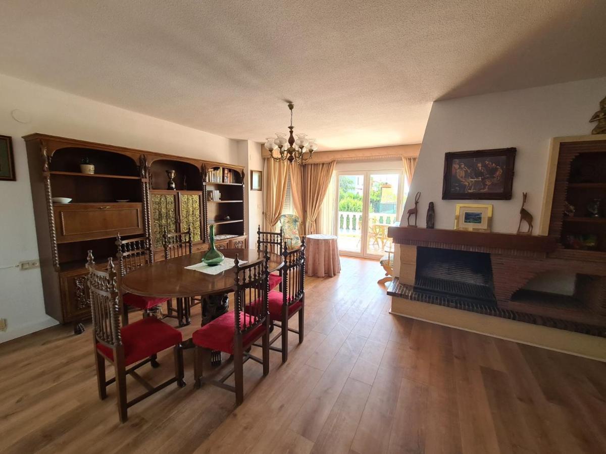 Villa De La Acacia Gojar Eksteriør billede