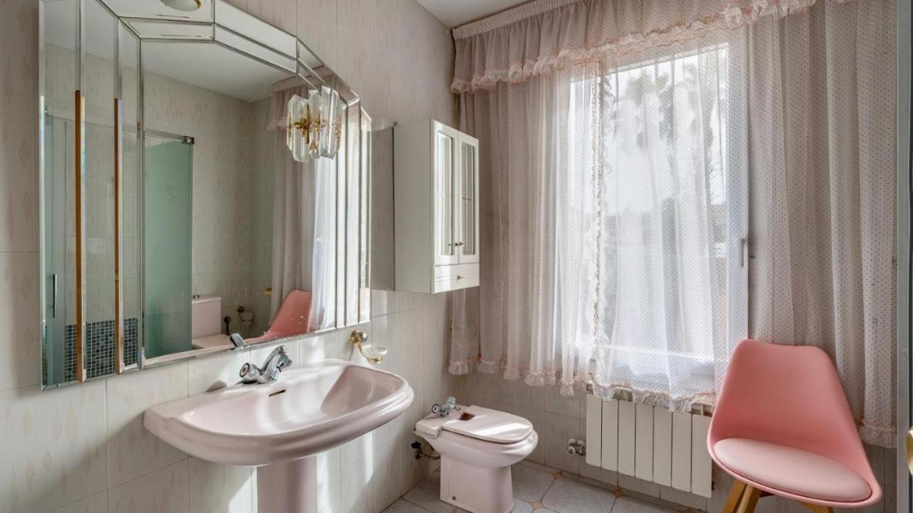 Villa De La Acacia Gojar Eksteriør billede