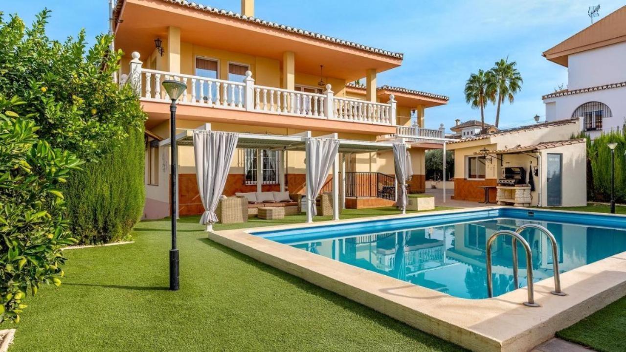 Villa De La Acacia Gojar Eksteriør billede