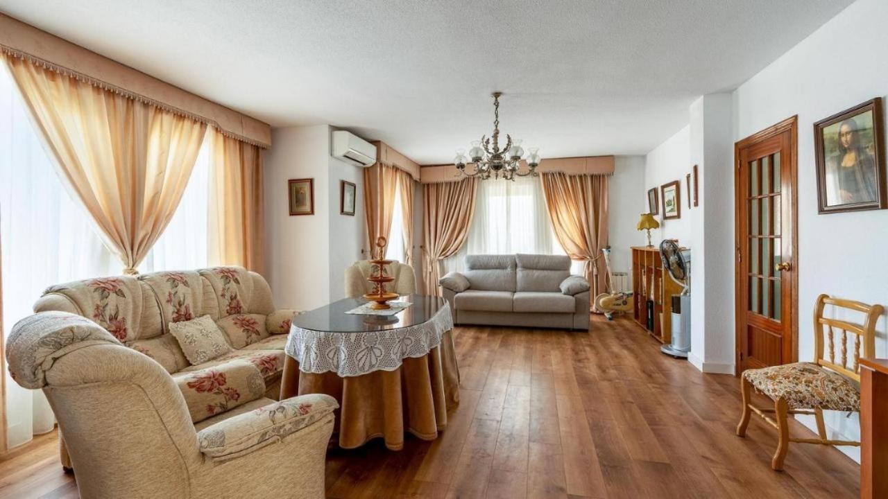 Villa De La Acacia Gojar Eksteriør billede